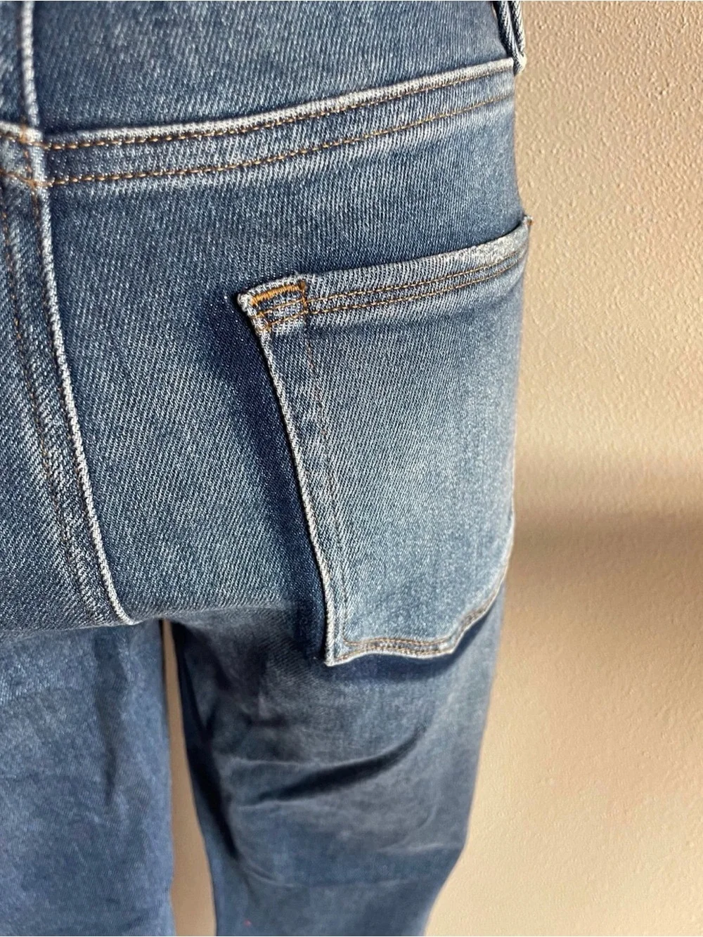 Good American Good Legs Skinny Jeans.